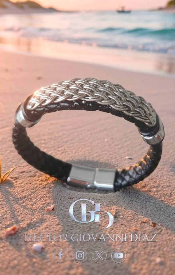 Braided Leather Men’s Bracelet.