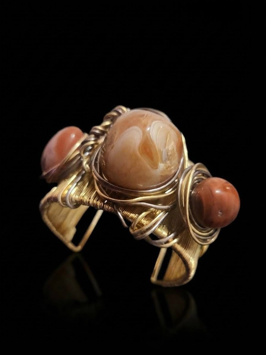 The Sol de Àgata Cuff