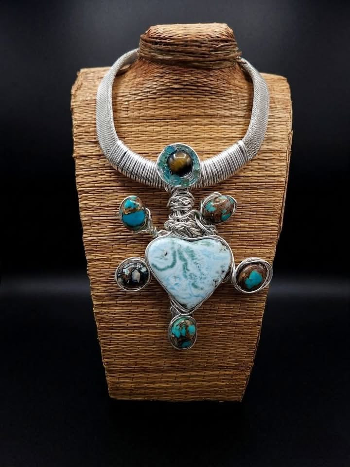 The Guabaní Heart Necklace