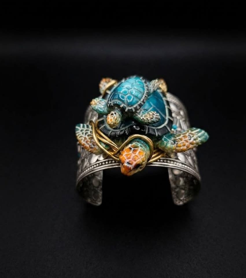 The Alubá Cuff